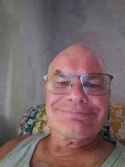 Mark E Olen