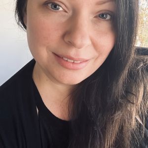Angela Towne