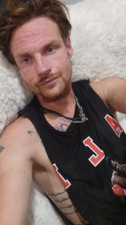 Dustin Skinner