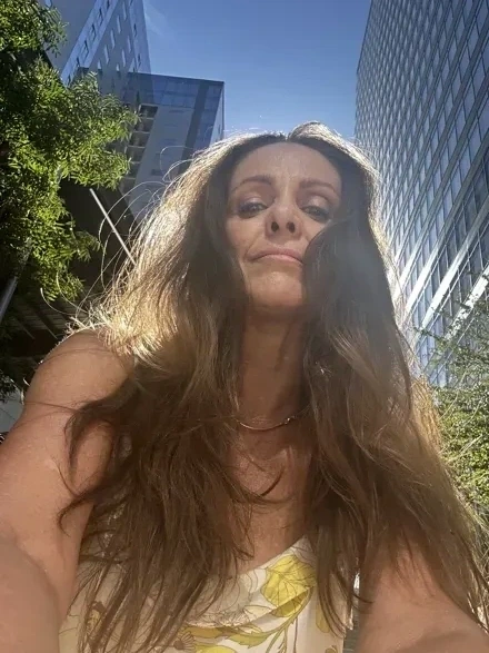 Leslie Crumrine