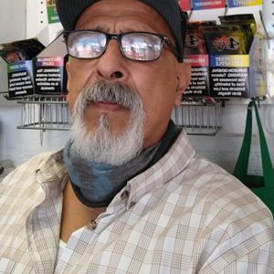 Edmund Flores