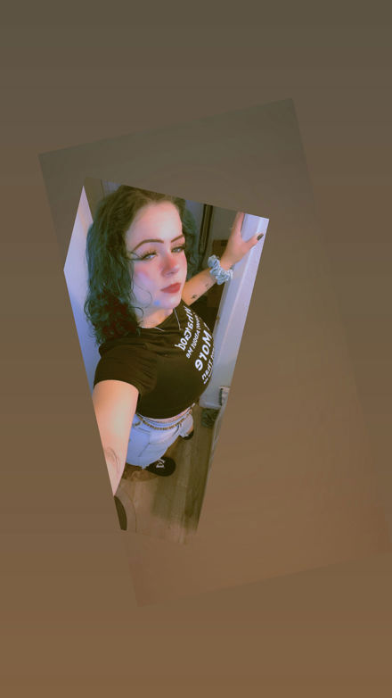 Leonela Leon