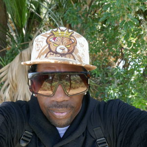 HollyHOOOD Mitchell