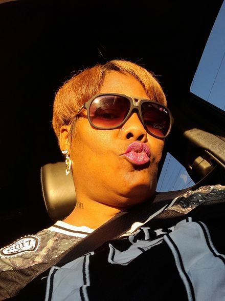 Lataaka Hinton