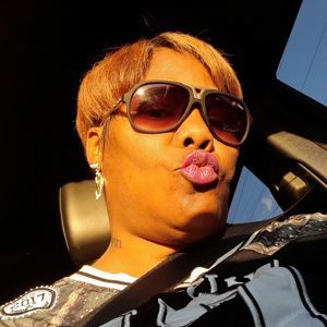 Lataaka Hinton
