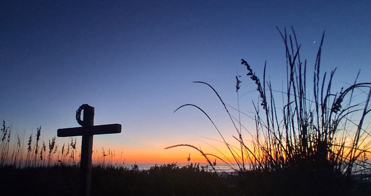 Heading towards Roadanthe, cycling to Hatteras