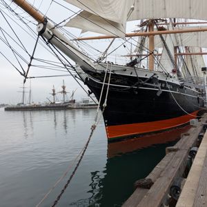4897096